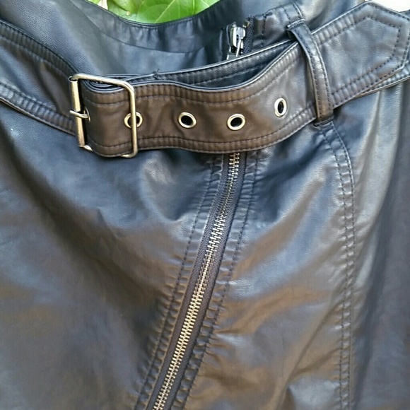 Feelin’ Fresh Vegan Skirt - Picture 6 of 7